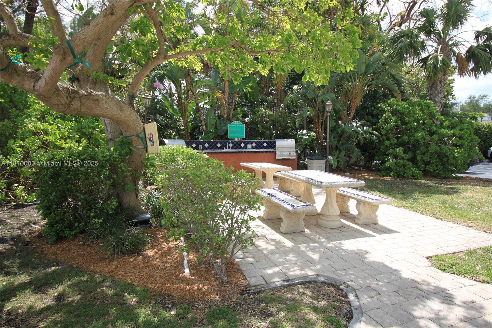 150 Southeast 25th Road, Unit 10K Miami, FL 33129 - Photo 40 of 43 a view of yard with green space