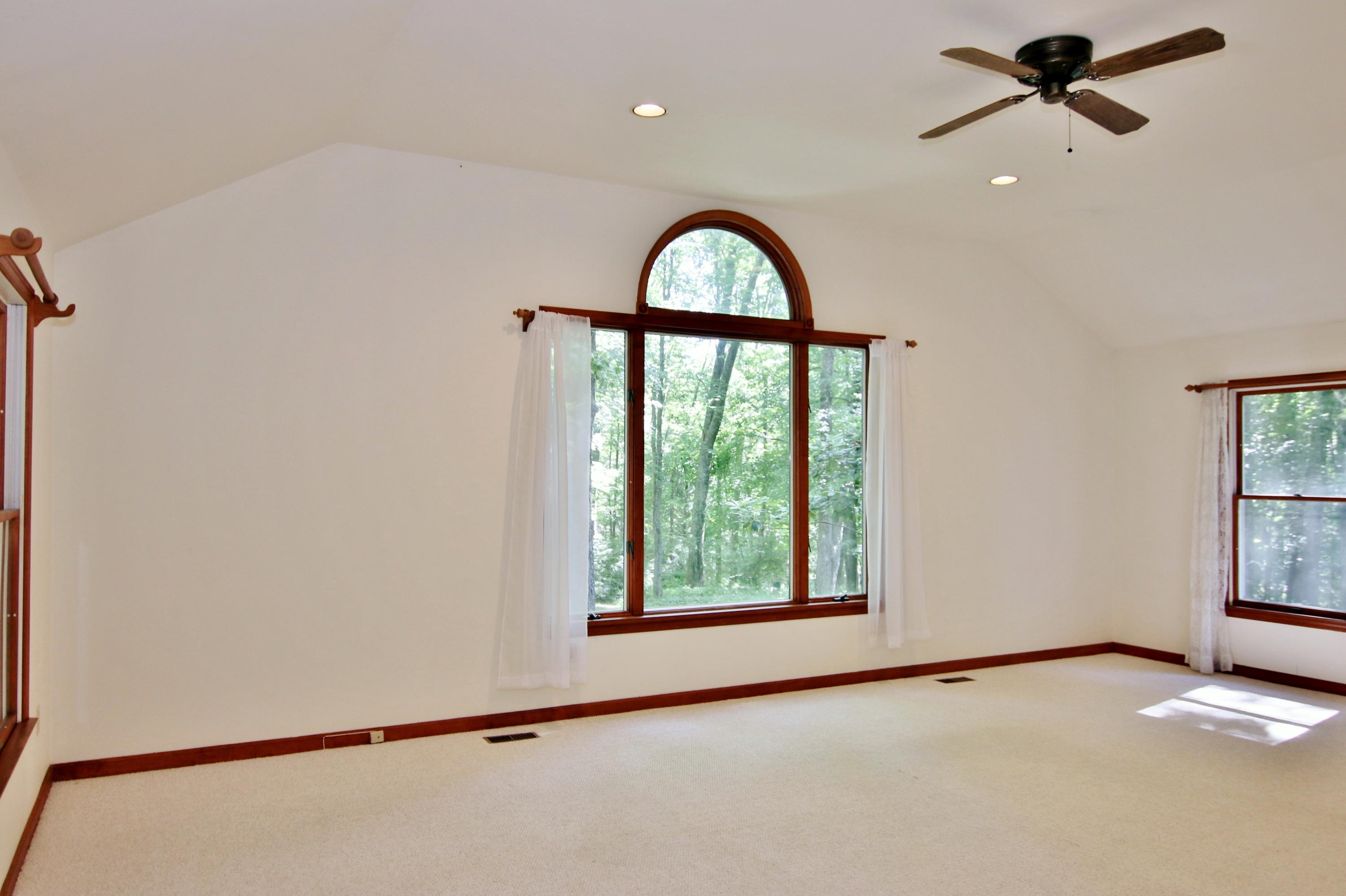 838 Valley Road New Canaan, CT 06840 - Photo 23 of 44