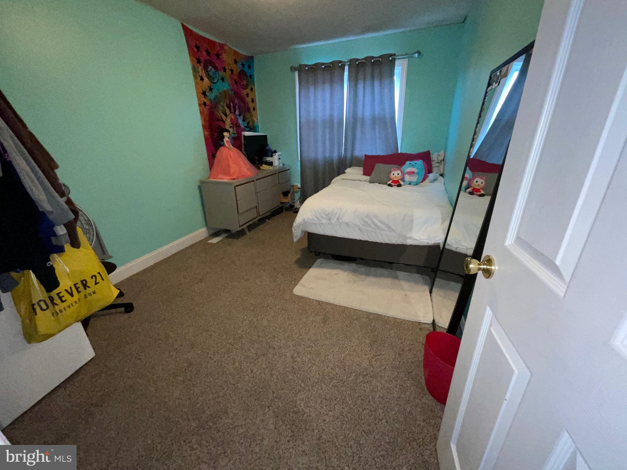 342 Oaktree Lane Sterling, VA 20164 - Photo 11 of 22