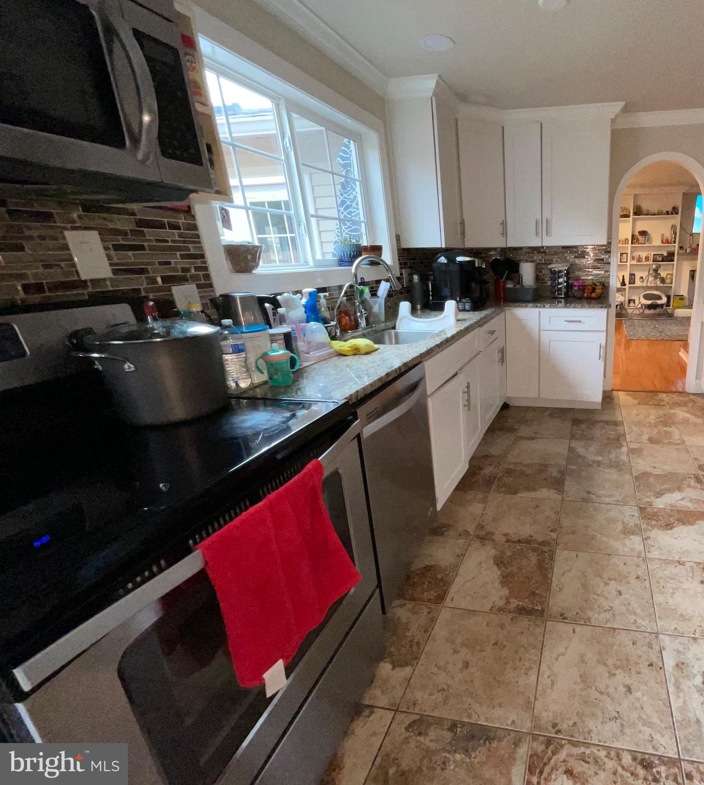 342 Oaktree Lane Sterling, VA 20164 - Photo 20 of 22