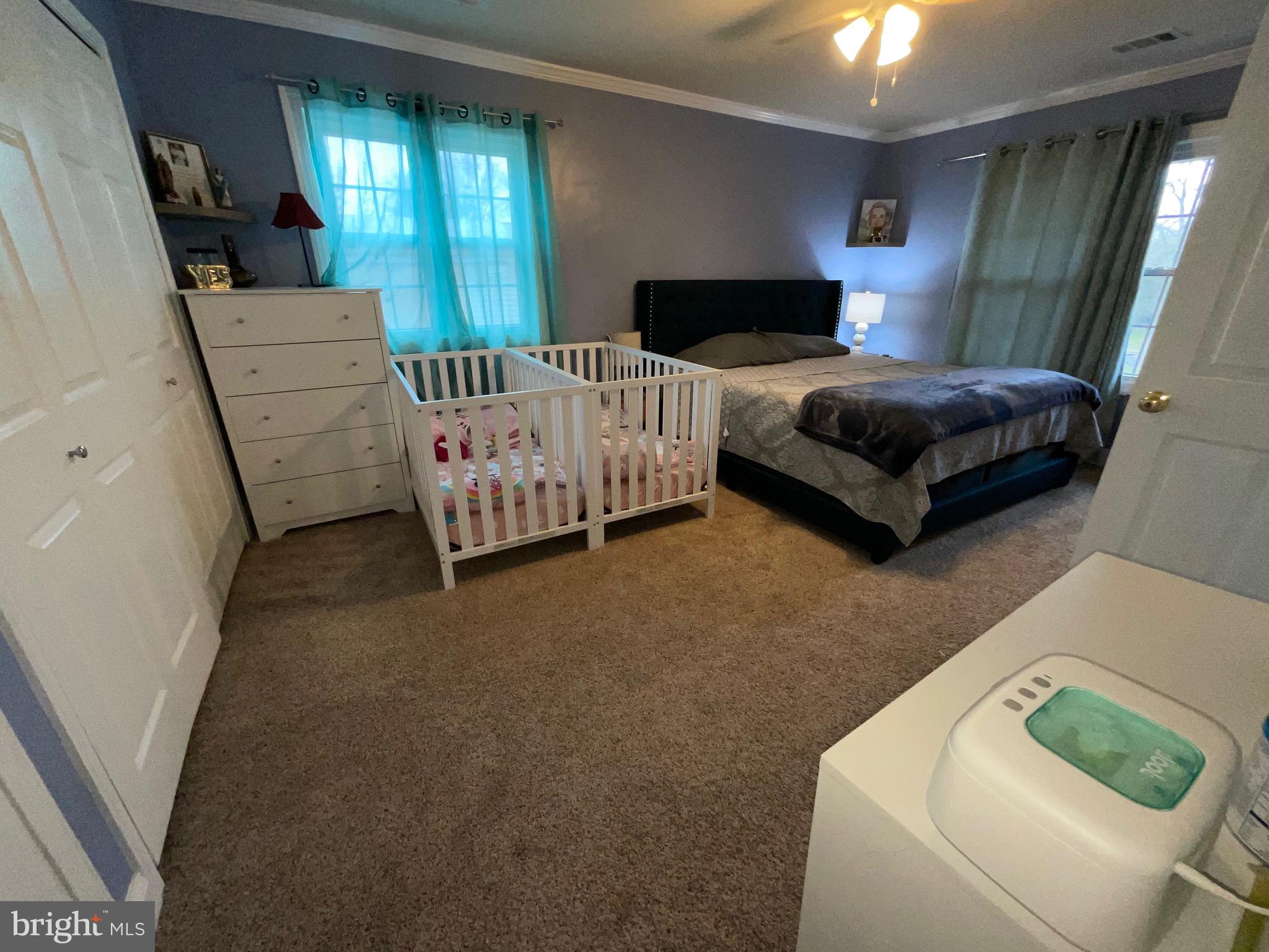 342 Oaktree Lane Sterling, VA 20164 - Photo 5 of 22