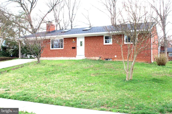 $725,000 | 6809 Ruskin Street, Springfield, VA 22150