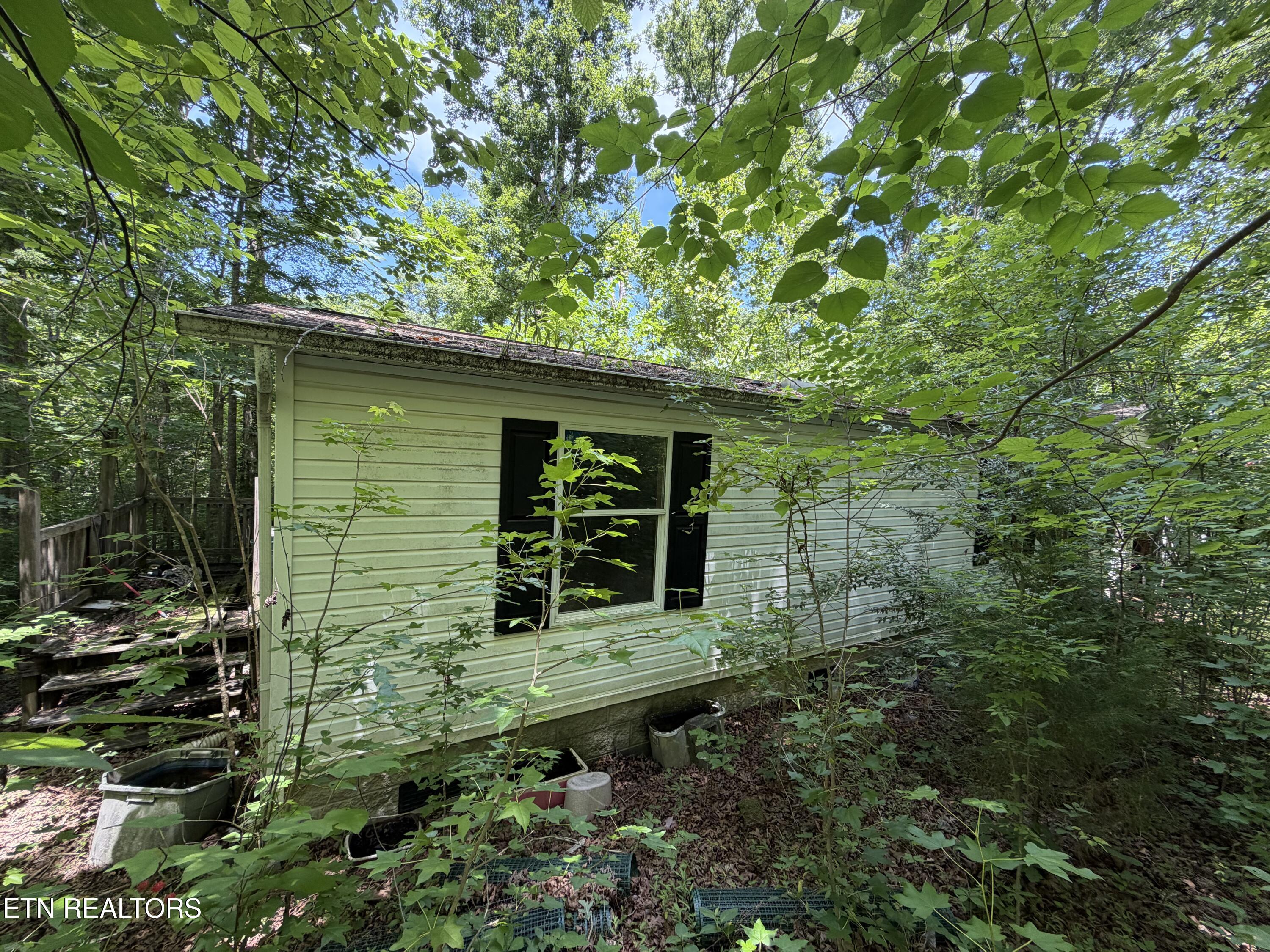 1919 Reagan Mill Road Maryville, TN 37803 - Photo 8 of 15 Old Manufactured Home Front