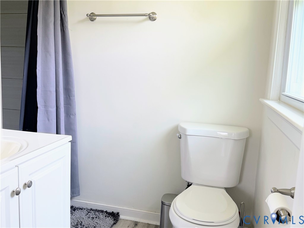 7547 Media Park Road Henrico, VA 23231 - Photo 15 of 21 Primary Bathroom
