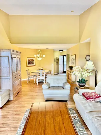 $2,800 | 5155 Europa Drive, Unit U, Boynton Beach, FL 33437