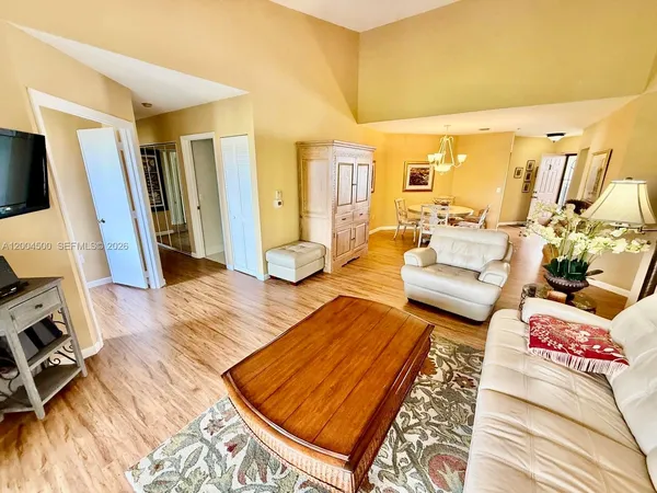 $2,800 | 5155 Europa Drive, Unit U, Boynton Beach, FL 33437