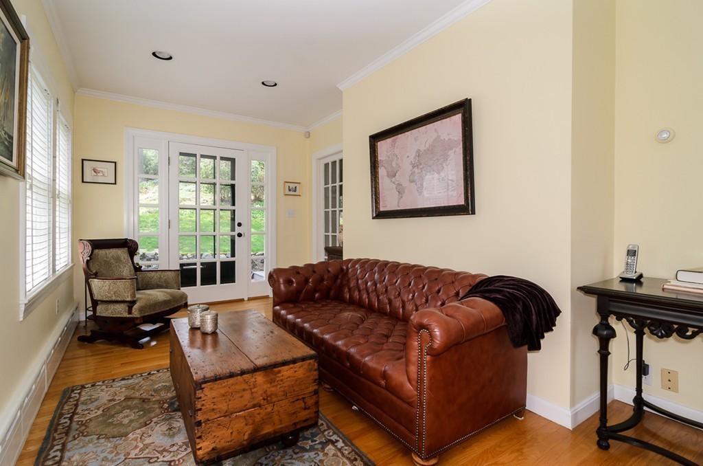 20 Garden Road Wellesley, MA 02481 - Photo 13 of 28 a living room with furniture and a window