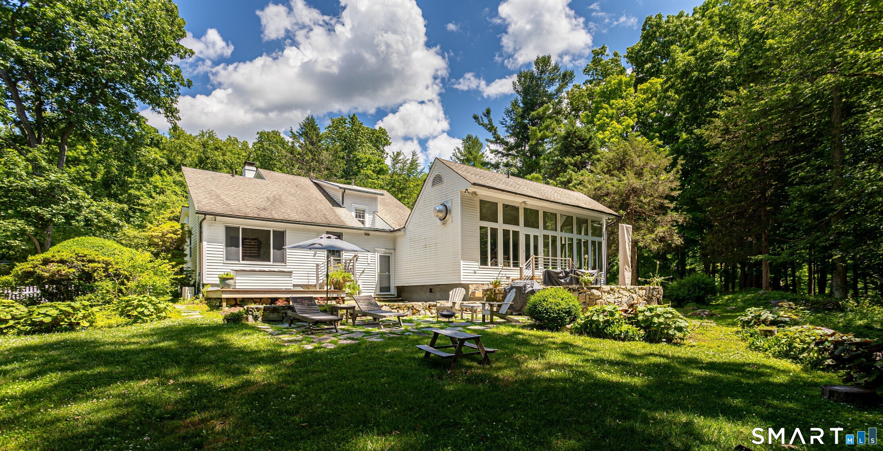 896 Westport Road Easton, CT 06612 - Photo 2 of 33