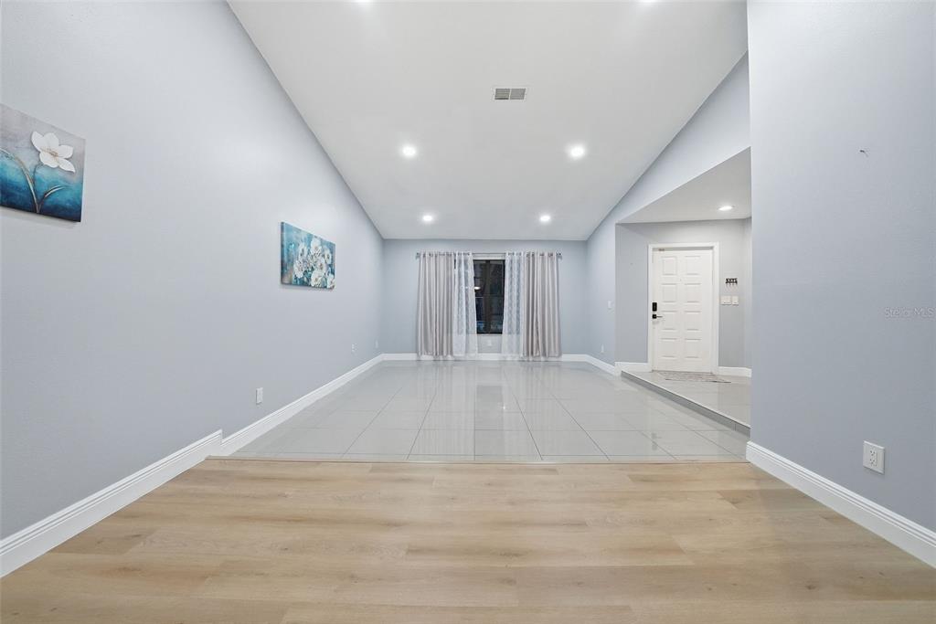 2931 Pinewood Run Palm Harbor, FL 34684 - Photo 14 of 97