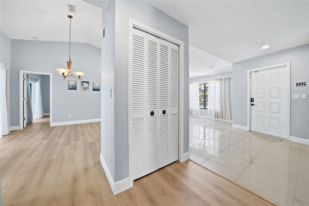 2931 Pinewood Run Palm Harbor, FL 34684 - Photo 15 of 97