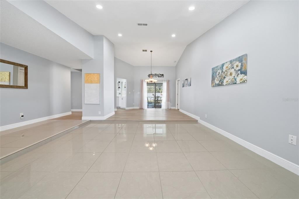 2931 Pinewood Run Palm Harbor, FL 34684 - Photo 16 of 97