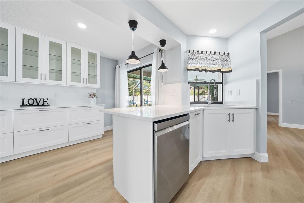 2931 Pinewood Run Palm Harbor, FL 34684 - Photo 27 of 97