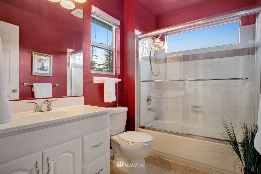 23626 3rd Place West Bothell, WA 98021 - Photo 12 of 14
