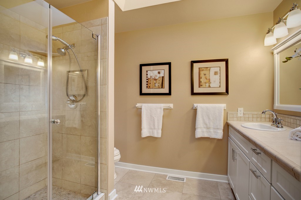 23626 3rd Place West Bothell, WA 98021 - Photo 8 of 14