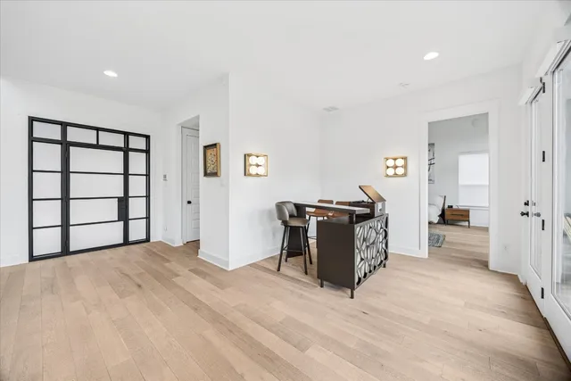 $1,399,000 | 11123 Lakeside Drive, Jonestown, TX 78645