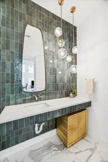 $1,350,000 | 11123 Lakeside Drive, Jonestown, TX 78645