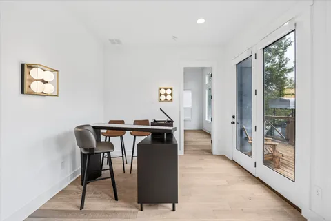 $1,350,000 | 11123 Lakeside Drive, Jonestown, TX 78645