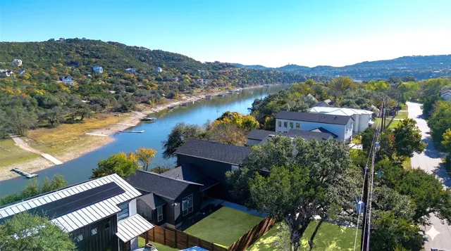 $1,399,000 | 11123 Lakeside Drive, Jonestown, TX 78645