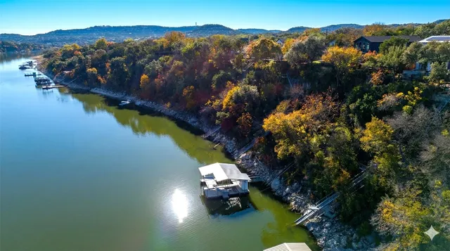 $1,399,000 | 11123 Lakeside Drive, Jonestown, TX 78645