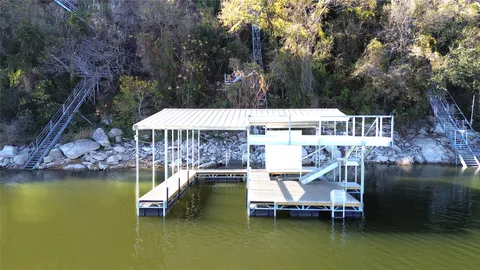 $1,350,000 | 11123 Lakeside Drive, Jonestown, TX 78645