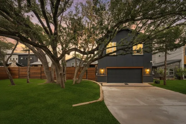 $1,399,000 | 11123 Lakeside Drive, Jonestown, TX 78645