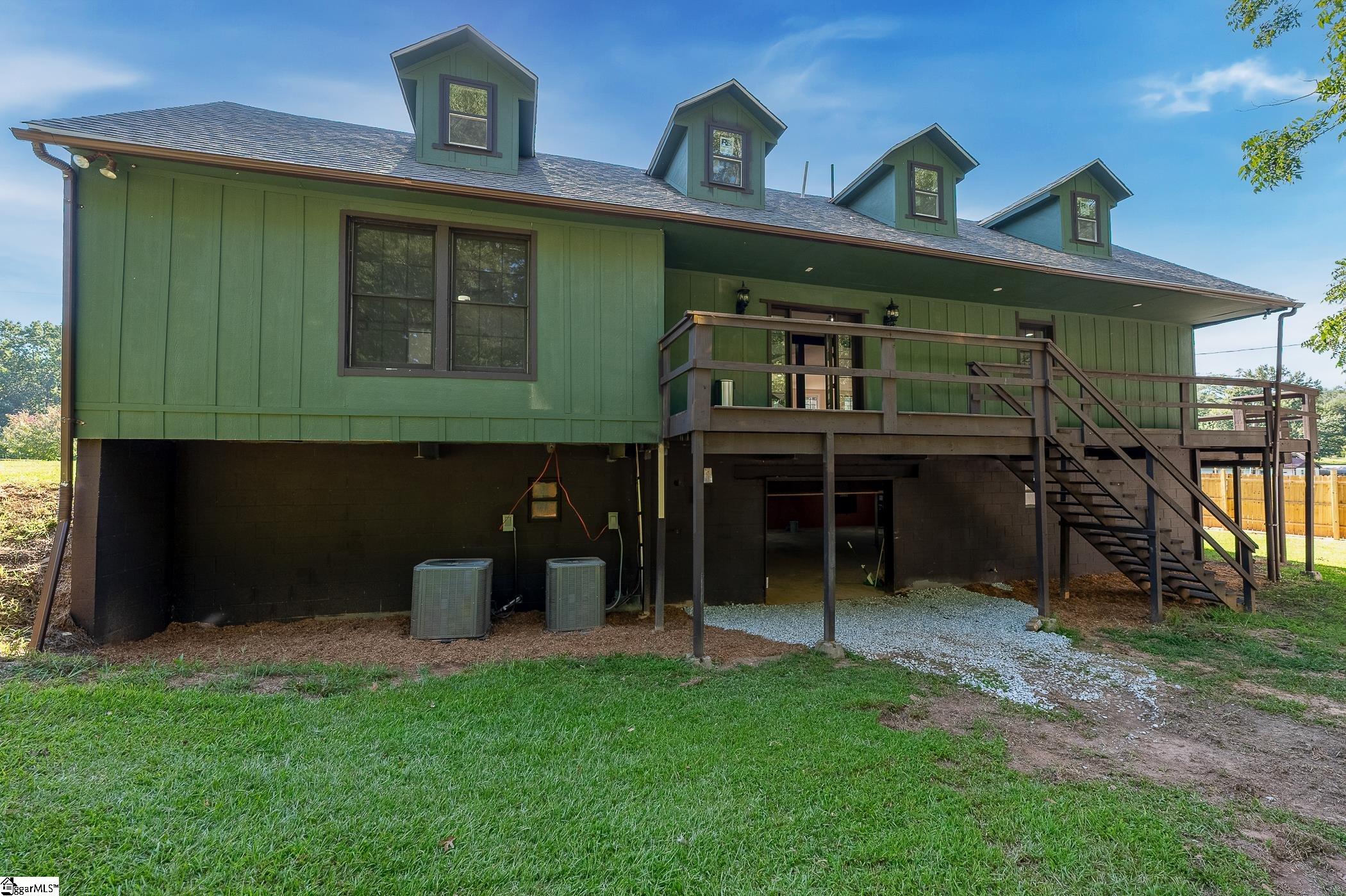 141 Agnes Drive Duncan, SC 29334 - Photo 3 of 50