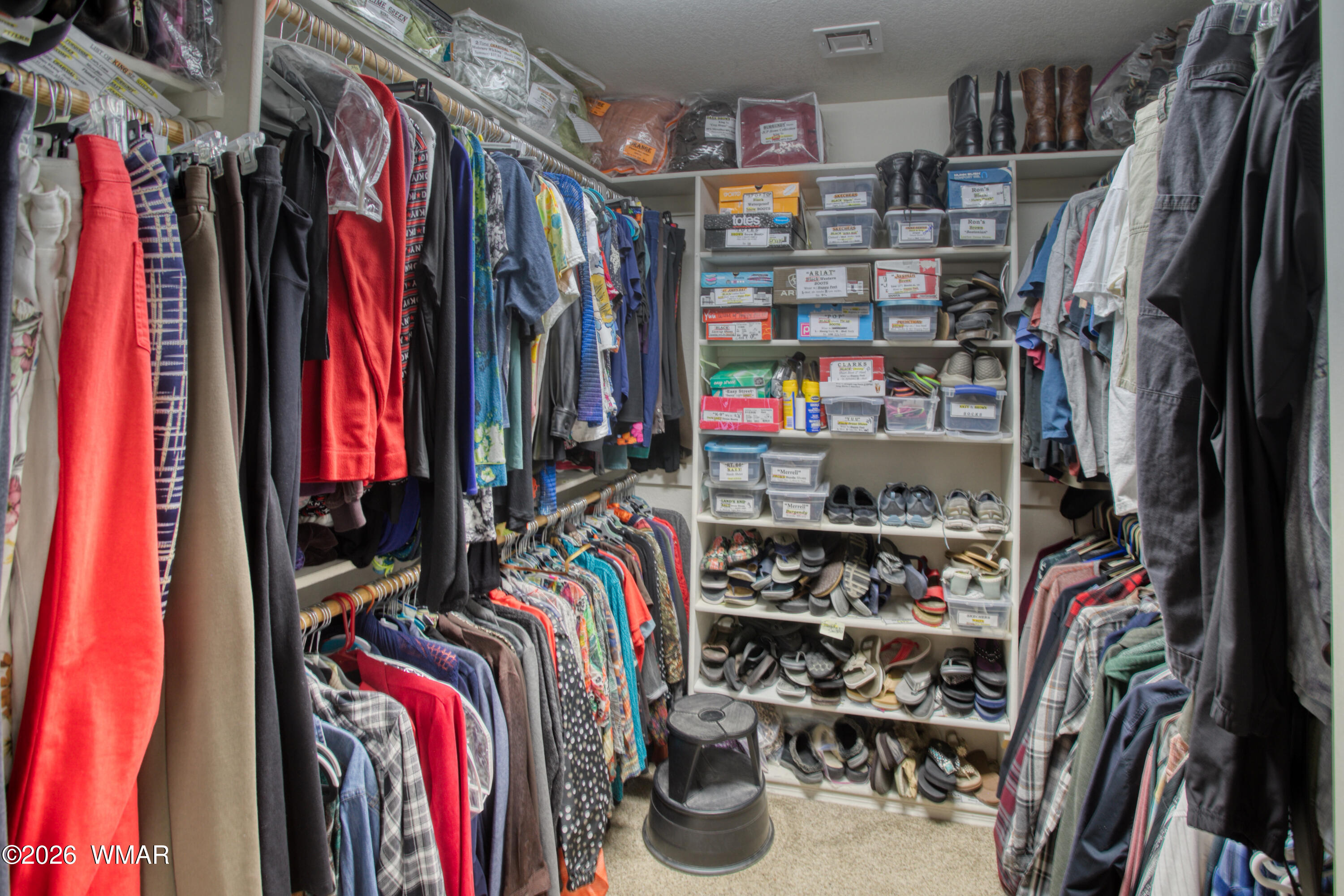 4161 West Thornton Road Show Low, AZ 85901 - Photo 20 of 46 Master closet
