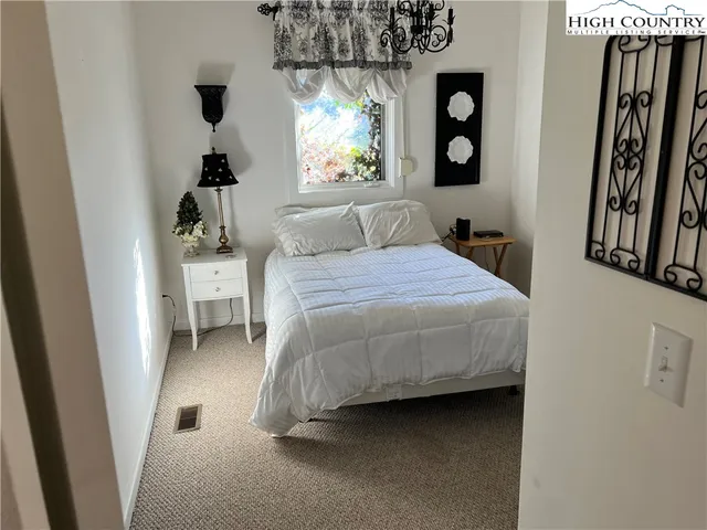 $314,900 | 70 Holly Loop, Newland, NC 28657