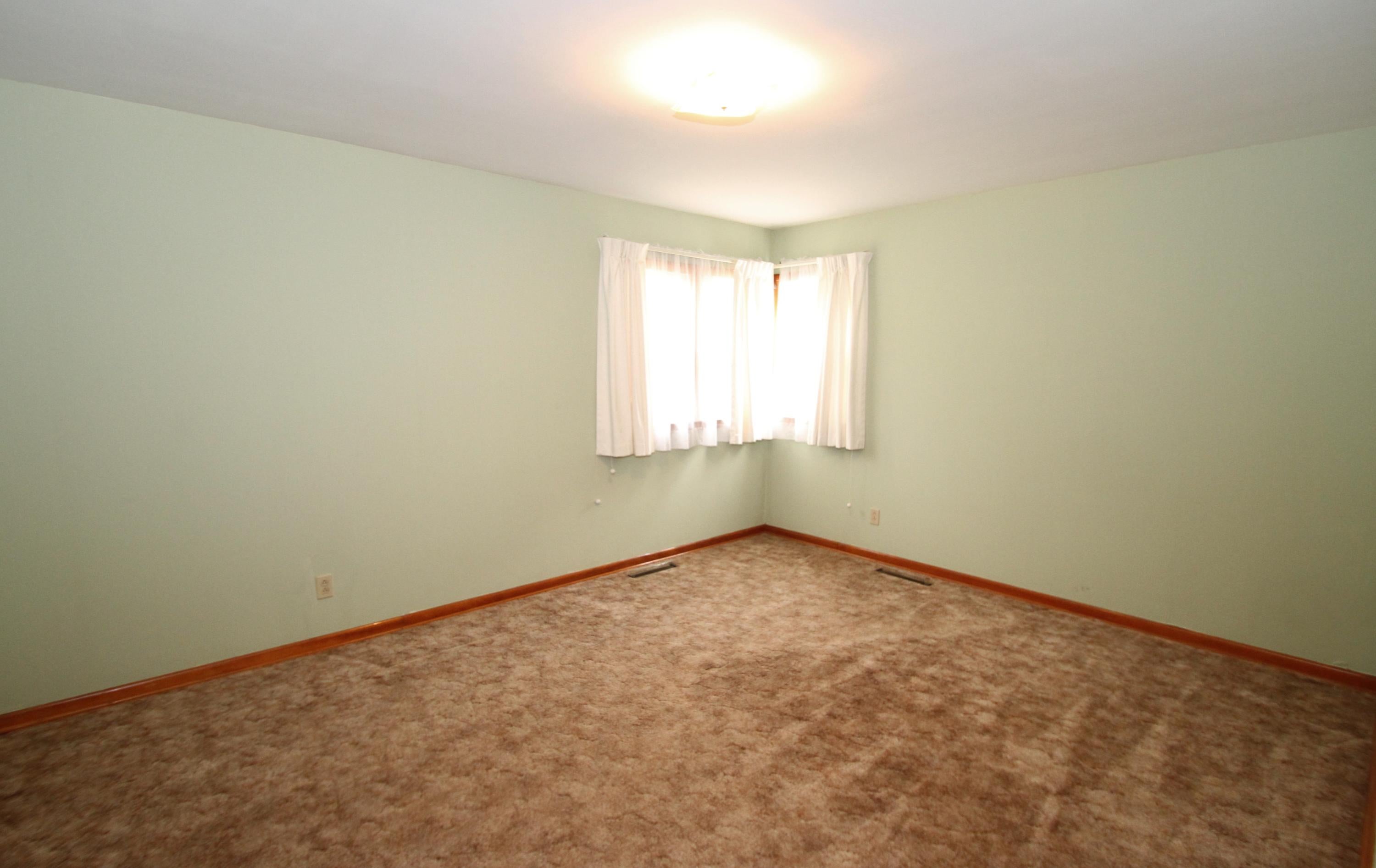 322 Rowan Road White Sulphur Springs, WV 24986 - Photo 22 of 37 Gallery Image 22