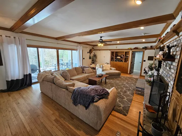 $489,900 | 123 Fairway Drive, Vincennes, IN 47591