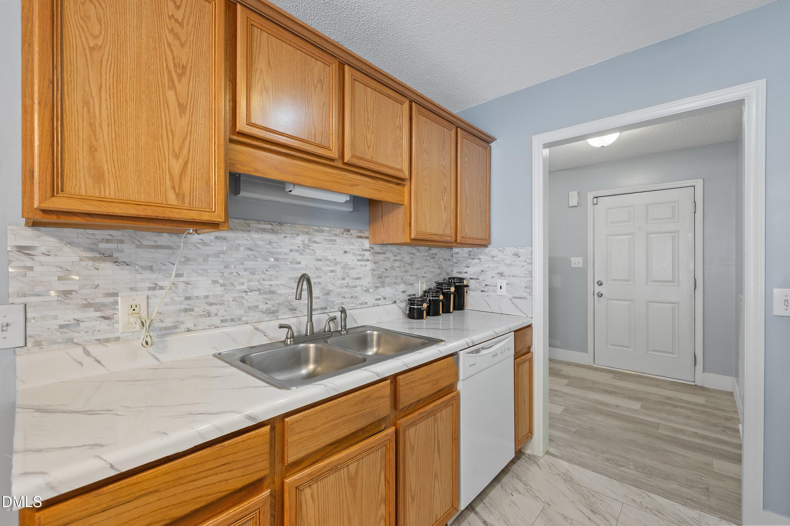 169 Montesino Drive Raleigh, NC 27603 - Photo 15 of 43 15-169 Montesino_2462