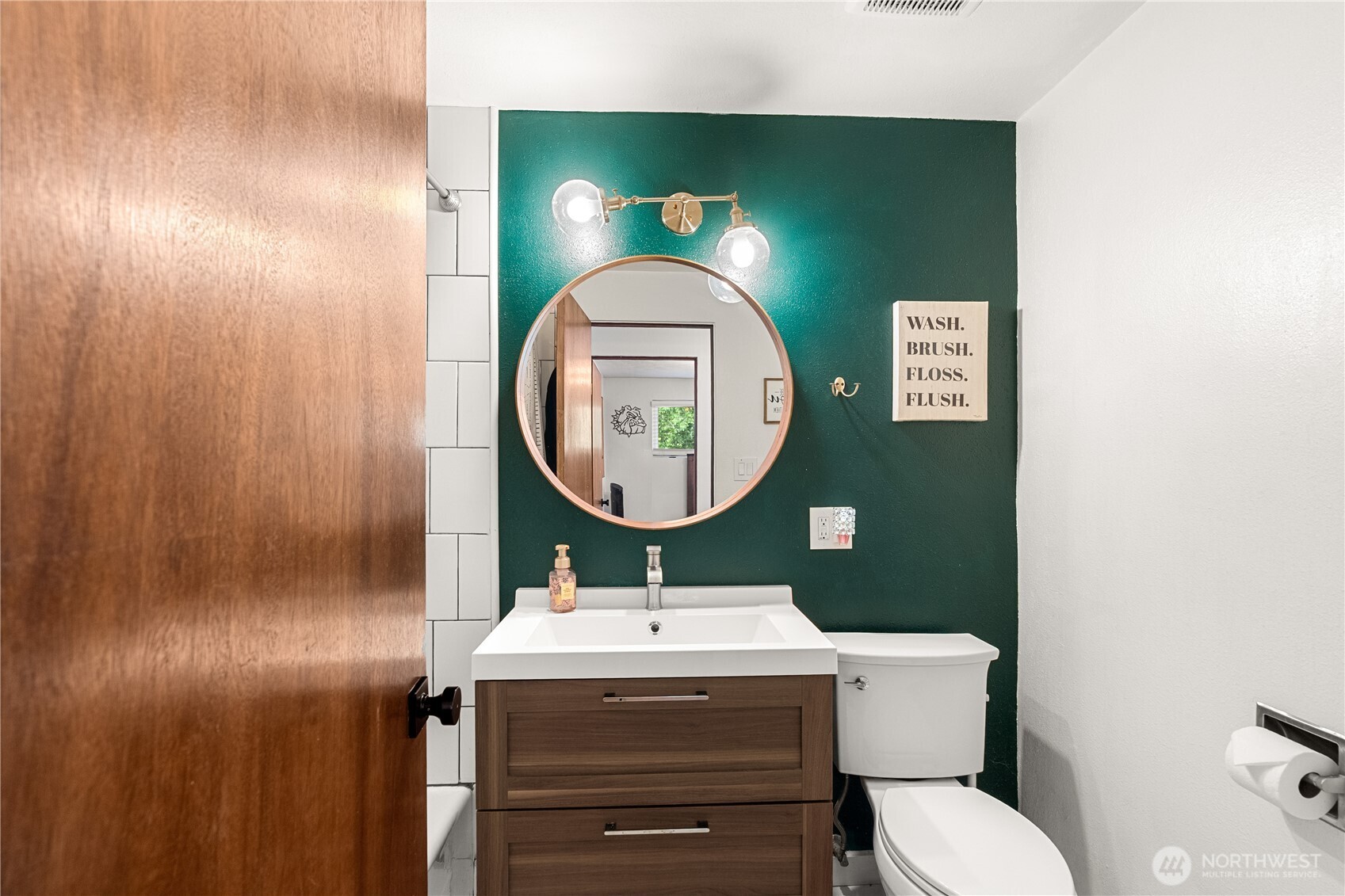 313 Hemlock Park Road Aberdeen, WA 98520 - Photo 14 of 35 Gallery Image 14