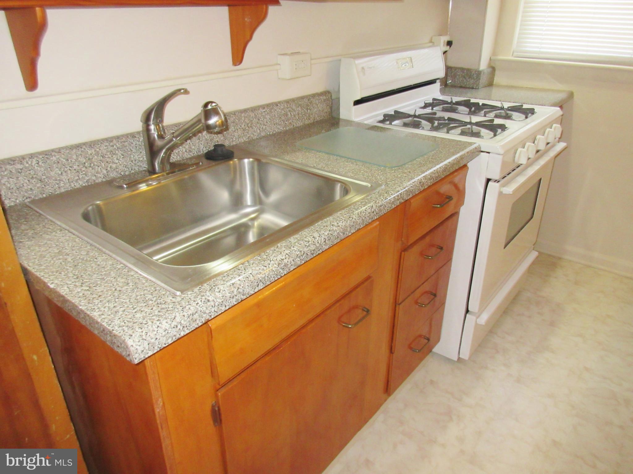 4040 Vernon Road Drexel Hill, PA 19026 - Photo 17 of 59 Gallery Image 17