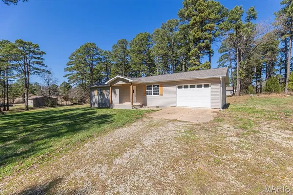 $229,000 | 566 County Road 422, Poplar Bluff, MO 63901