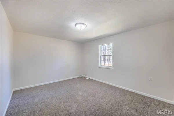 $229,000 | 566 County Road 422, Poplar Bluff, MO 63901