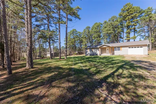 $229,000 | 566 County Road 422, Poplar Bluff, MO 63901