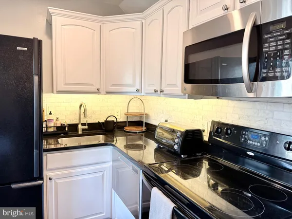 $2,650 | 4628 36th Street South, Unit B1, Arlington, VA 22206