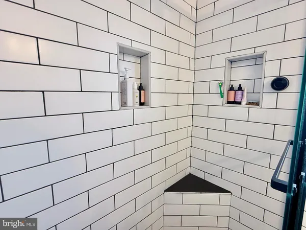 $2,650 | 4628 36th Street South, Unit B1, Arlington, VA 22206