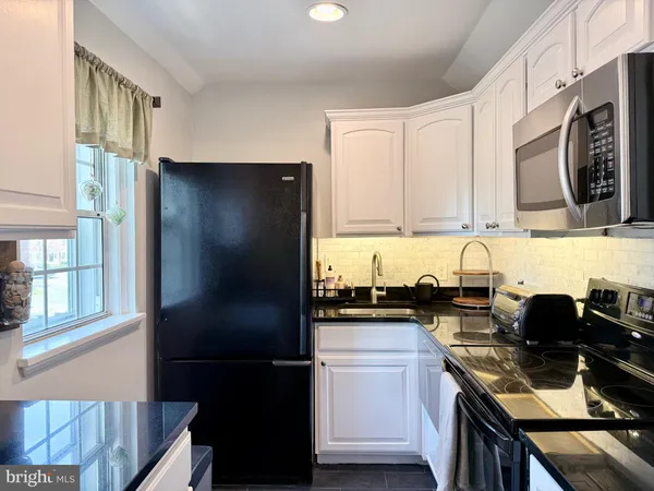 $2,650 | 4628 36th Street South, Unit B1, Arlington, VA 22206