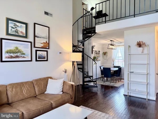 $2,650 | 4628 36th Street South, Unit B1, Arlington, VA 22206