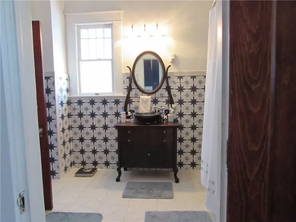 $400,000 | 915 Carswell Avenue, Waycross, GA 31503