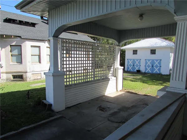 $400,000 | 915 Carswell Avenue, Waycross, GA 31503