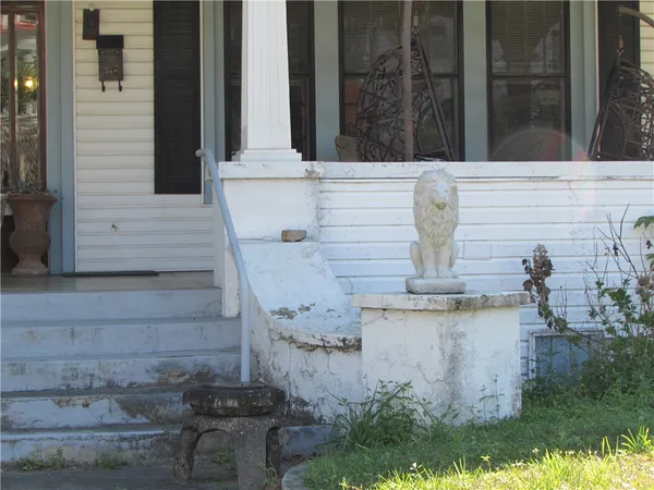 $400,000 | 915 Carswell Avenue, Waycross, GA 31503