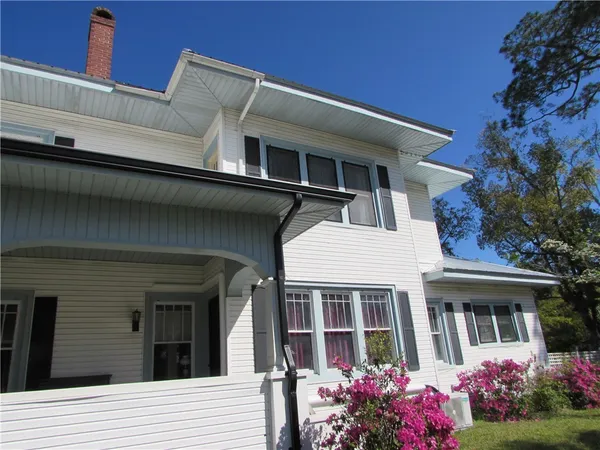 $400,000 | 915 Carswell Avenue, Waycross, GA 31503