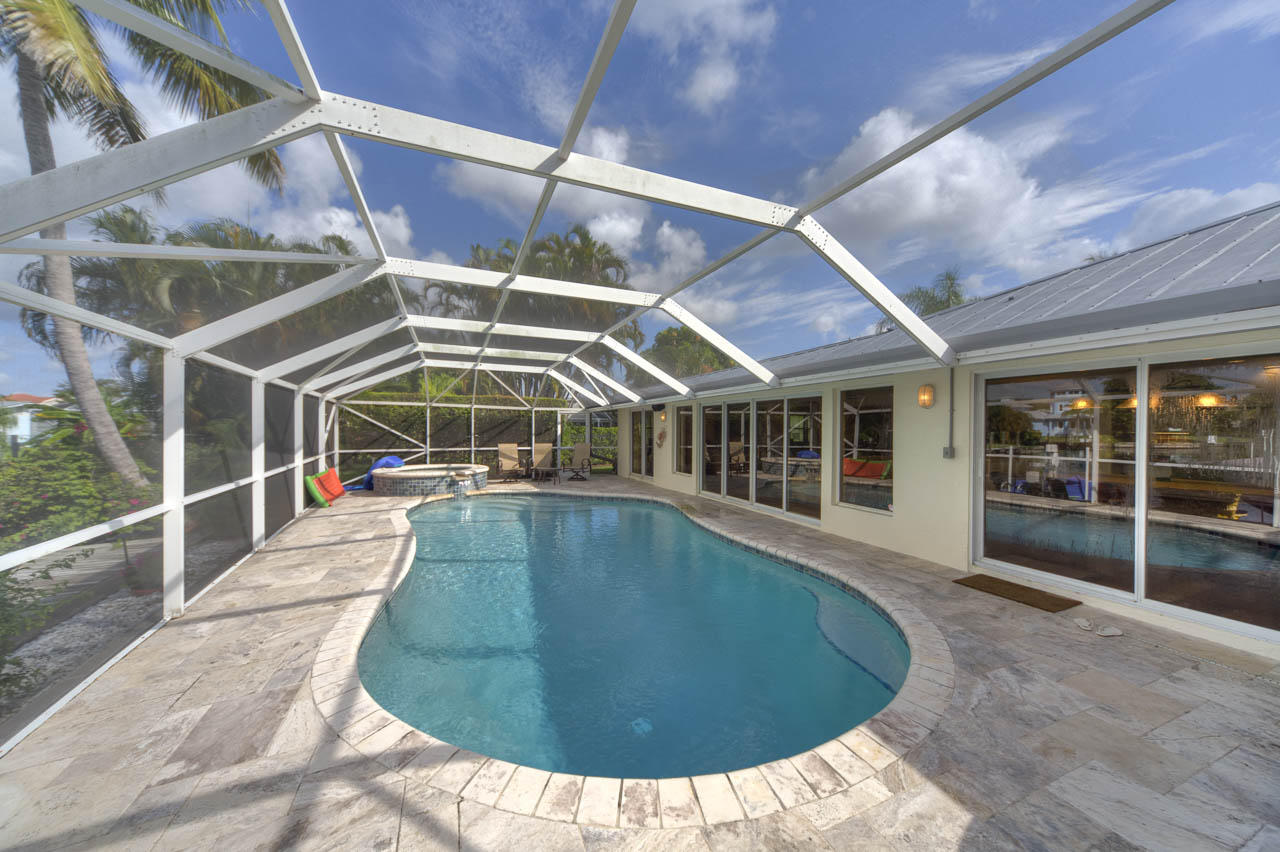1219 Southwest Dyer Point Road Palm City, FL 34990 - Photo 3 of 25 Pool/Spa