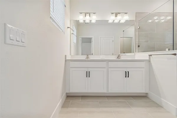 $329,990 | 10720 Oak Bnd Drive, Parrish, FL 34219