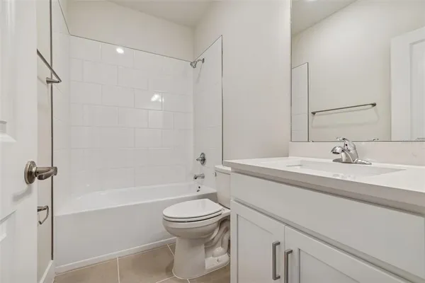 $329,990 | 10720 Oak Bnd Drive, Parrish, FL 34219