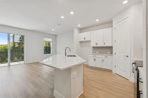 $329,990 | 10720 Oak Bnd Drive, Parrish, FL 34219