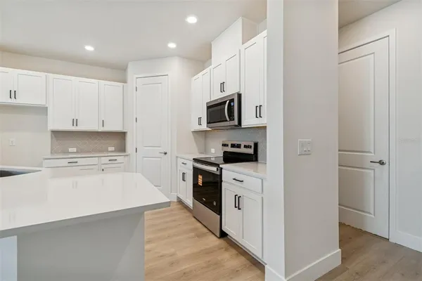 $329,990 | 10720 Oak Bnd Drive, Parrish, FL 34219