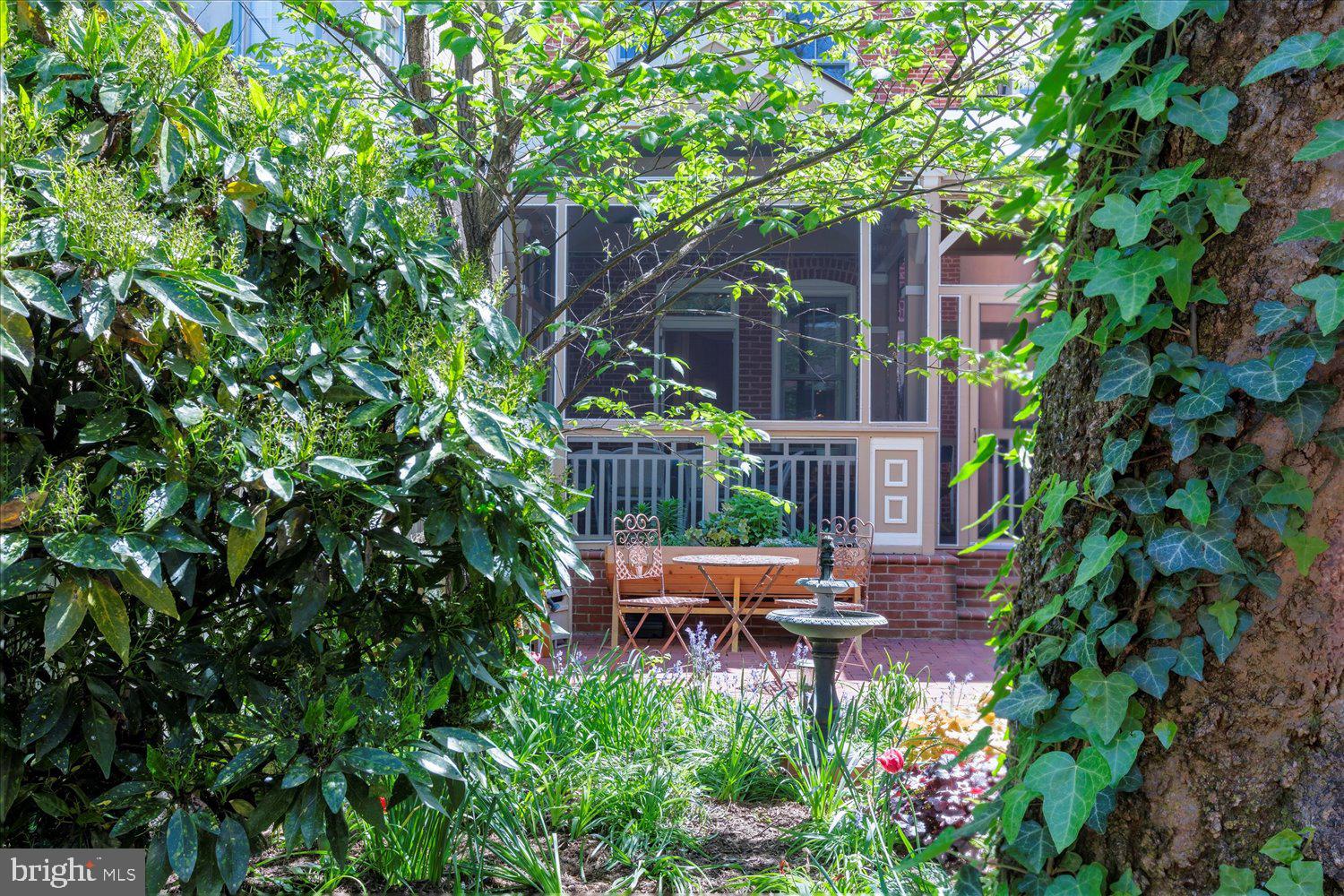 233 9th Street Southeast Washington, DC 20003 - Photo 22 of 52 Gallery Image 22